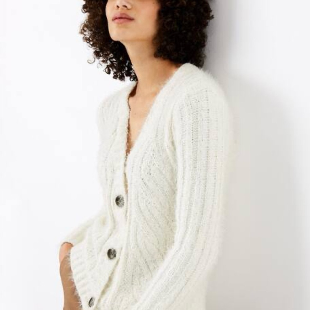 Cake Women's Cream Cardigan Sweater